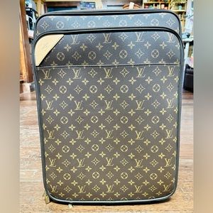 Louis Vuitton Pegase 55 Business NM Monogram Suitcase